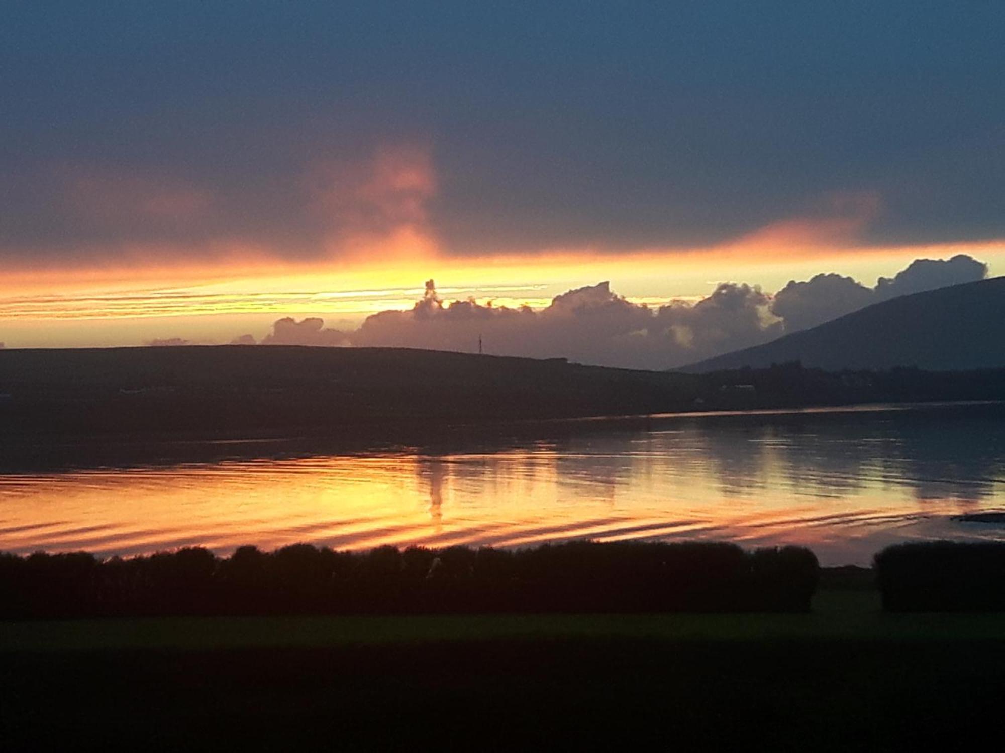 Eask View Dingle Hotel Exterior photo